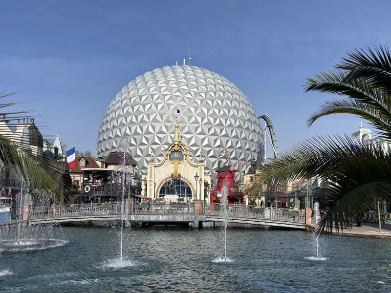 Eurosat CanCan Coaster mit Wasserfontänen im Europa-Park