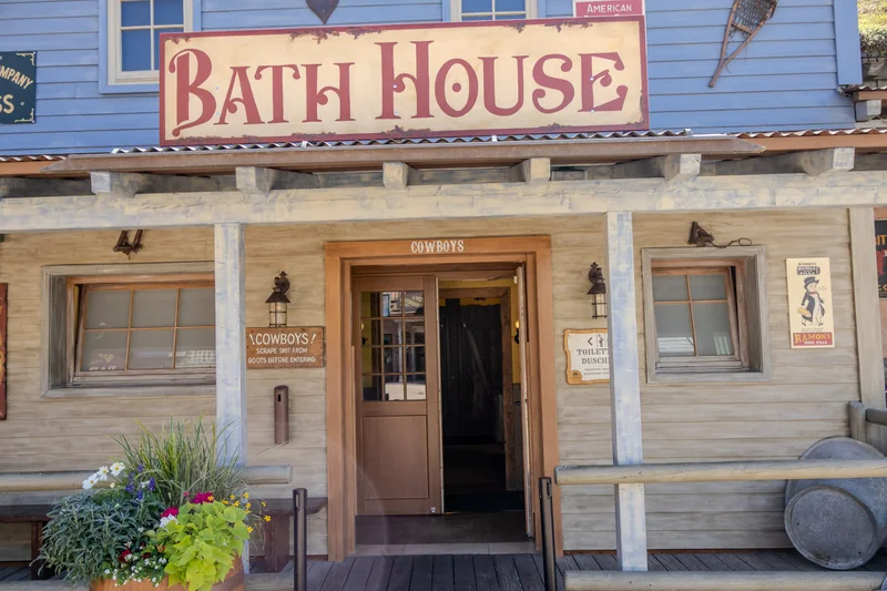 Silver Lake City, Sanitäranlage Herren im Europa-Park